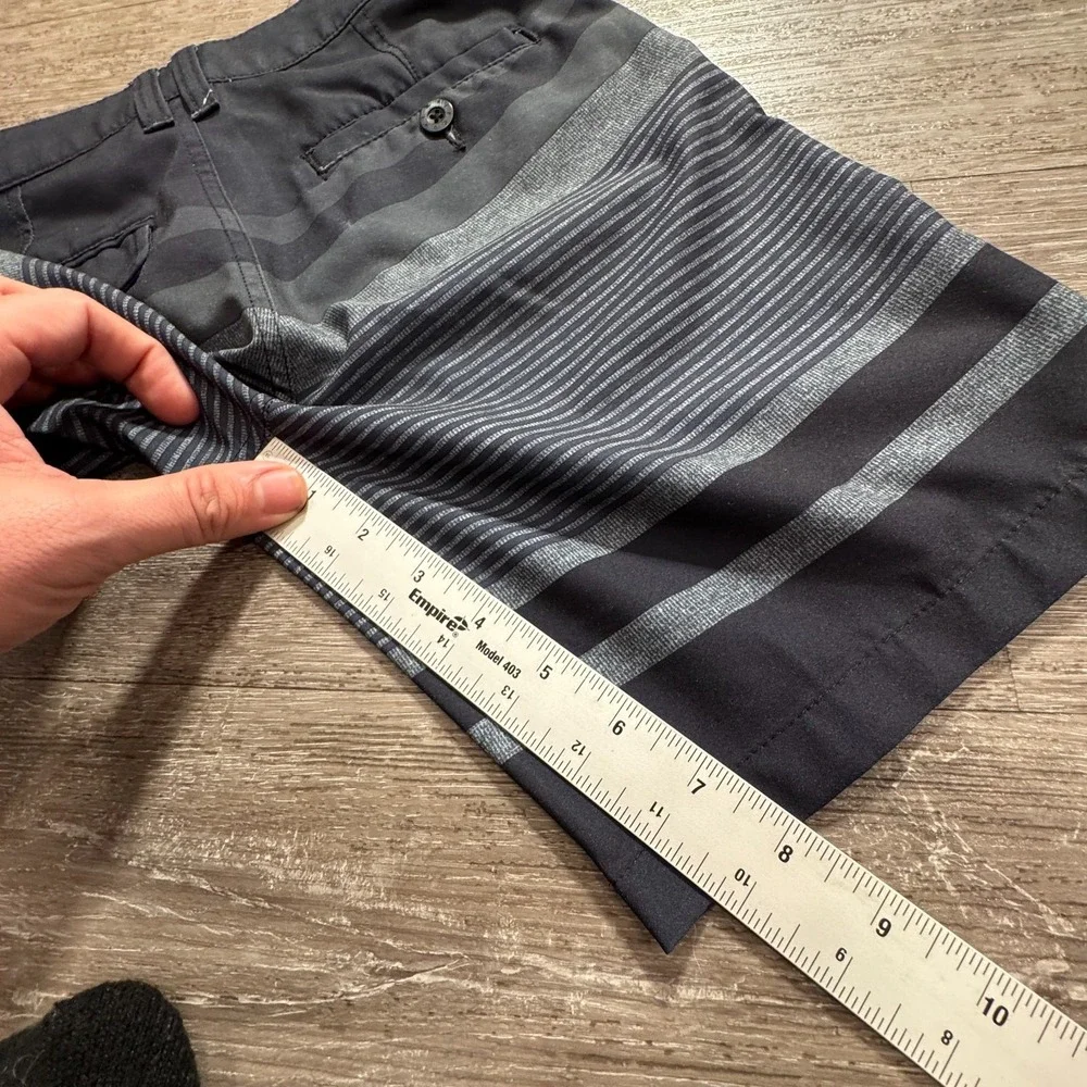 Rip Curl Shorts‎ Youth 23 Gray Stripe Boardshorts Surf Swim Boardwalk Hybrid
